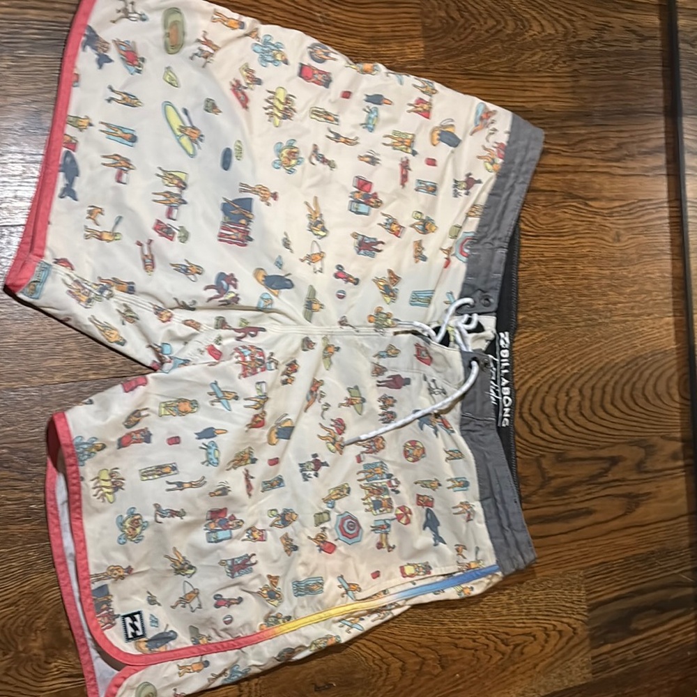 Billabong Cartoon Print Boardshorts